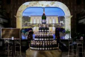 moet_bottle_display